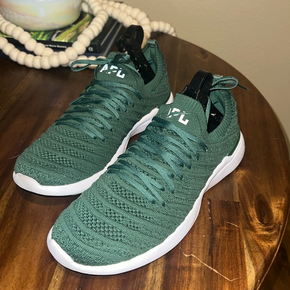 APL Techloom Breeze